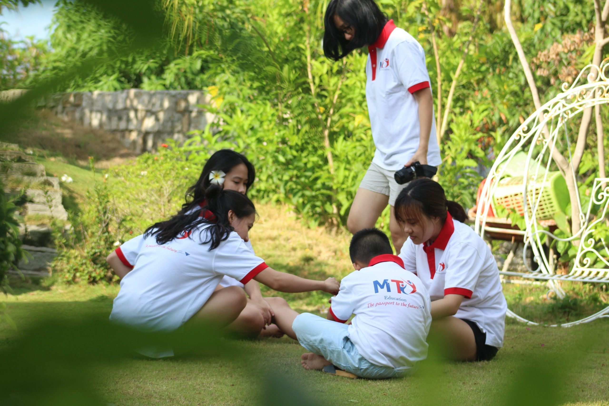 SUY NGHĨ VÀ HÀNH ĐỘNG TÍCH CỰC TRONG NHỮNG CHUYẾN ĐI